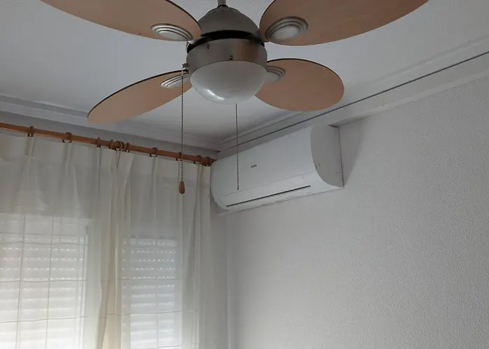 Chill Retreat Ac Bungalow In Gran Alacant